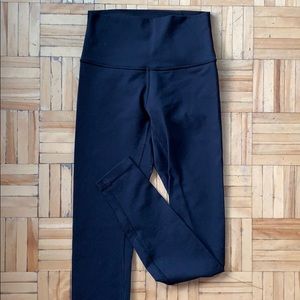 Lululemon Wunder Under size 4
